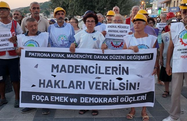 Foça’da madenci eylemlerine destek: Tutuklu sendikacılar için yürüdüler