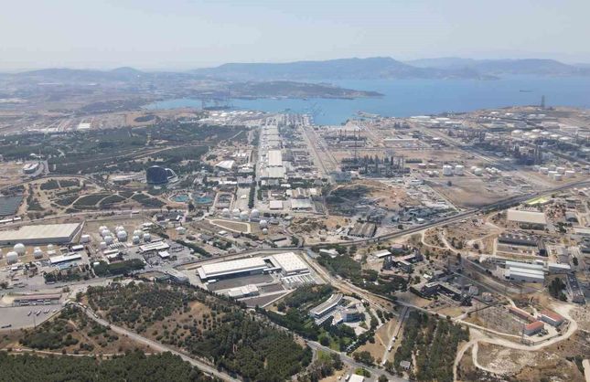 Aliağa deniz ticaretindeki lider konumunu korudu