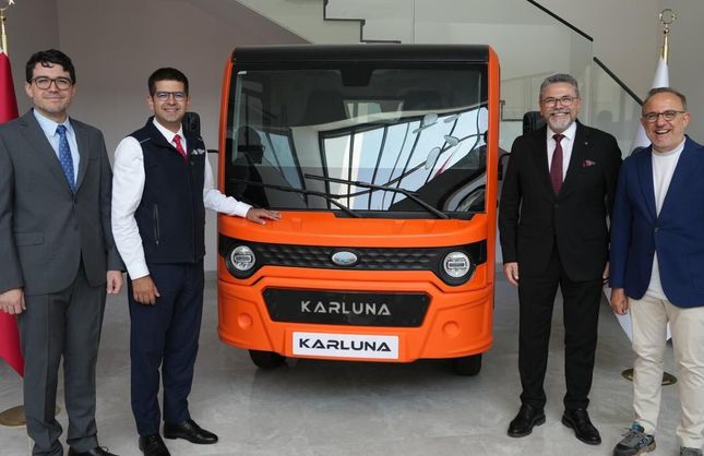 Cumhurbaşkanlığı Yatırım ve Finans Ofisi Başkanı Dağlıoğlu İzmir’de işletmeleri ziyaret etti