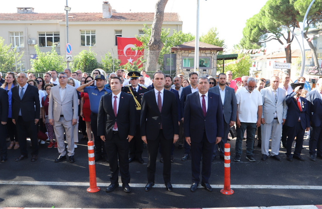 Bayındır’da 30 Ağustos coşkusu: Zaferin 104’üncü yılı kutlandı