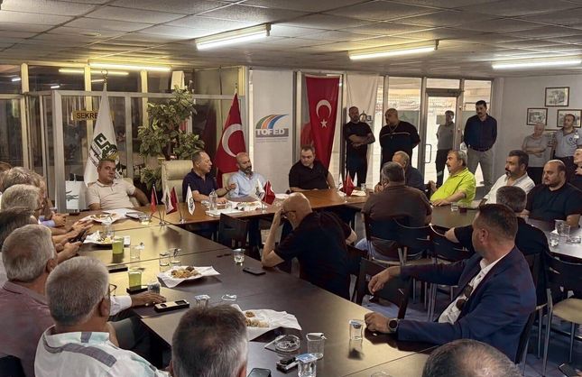 İzmir Otogarı’nda birlik mesajı: 66 yazıhane tek çatı altında buluştu