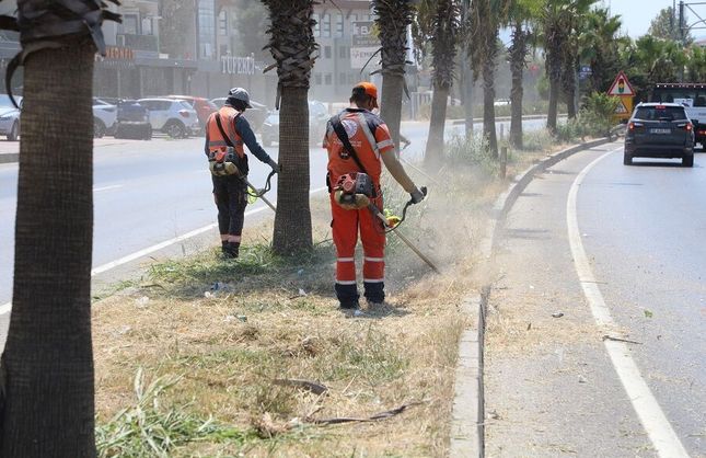 Menderes çevreyolunda düzenleme çalışması hız kazandı