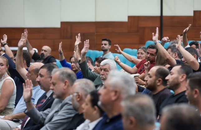 Konak Meclisi yeni komisyon üyelerini belirledi