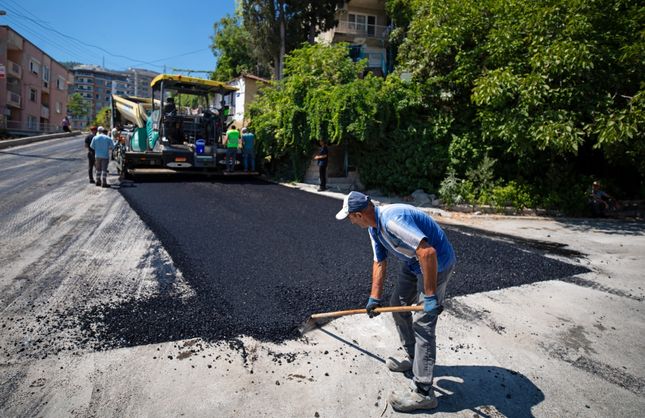 Çilek Sokak’ta büyük değişim: Narlıdere’de ulaşım konforu artıyor