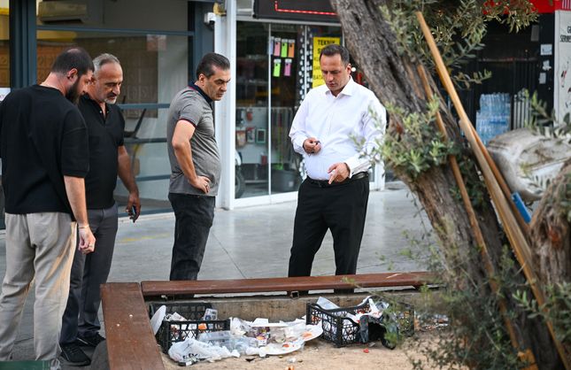 Başkan Eşki’den Bornova’nın kalbinde sabah temizliği: En güzel temizlik kirletmemektir