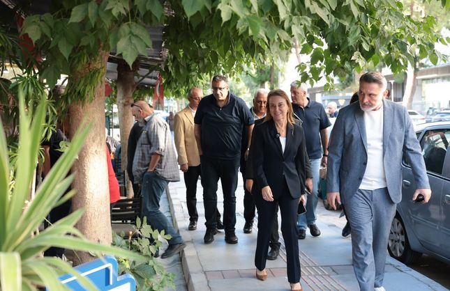 Konak’ta söz mahalle sakinlerinin: Başkan Mutlu, Mehmet Ali Akman’da talepleri dinledi