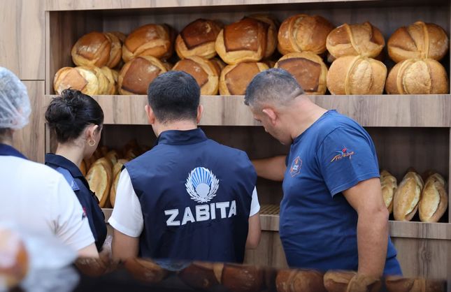 Buca’da fırınlara sıkı denetim: Gramaj ve hijyen tek tek kontrol edildi