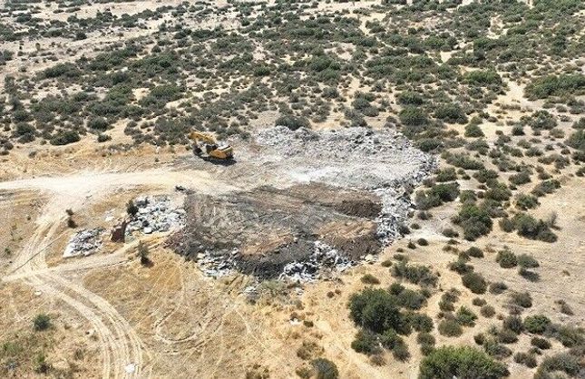 Menderes’te yılların çöp ve moloz yığınları temizlendi: Pirentepe ve Ataköy nefes aldı