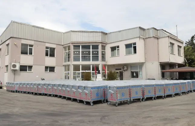 Konak’ta 200 yeni çöp konteyneri daha