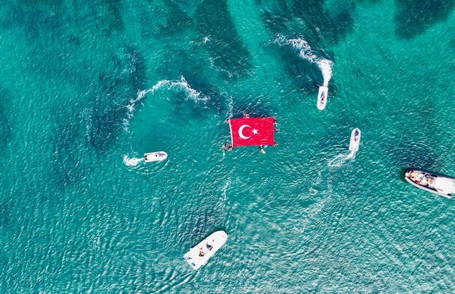 Seferihisar’da deniz için el ele: Sualtı temizliği ve spor etkinlikleri bir arada