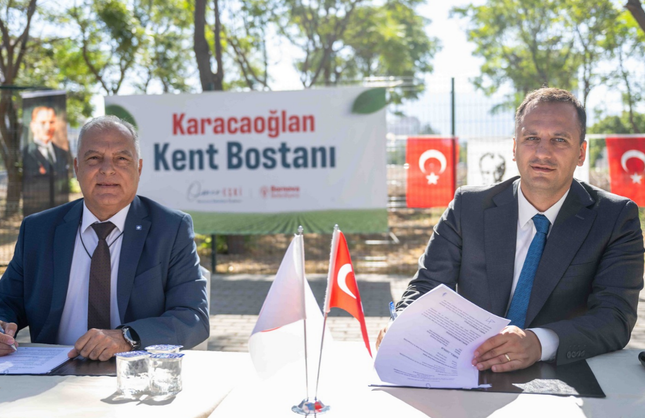 Bornova’da iki yeni kent bostanı açıldı: 11 bin metrekarelik alan üretime kazandırıldı
