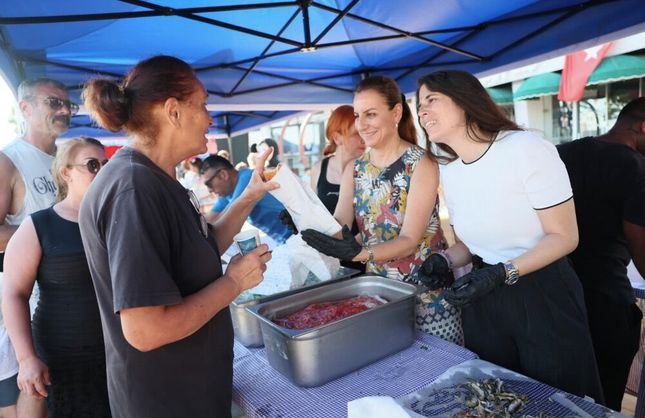 Çeşme Dalyan’da “Vira Bismillah” coşkusu: Balıkçılar yeni sezona uğurlandı