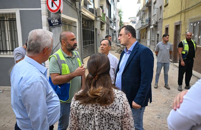 Bornova'da dev asfalt hamlesi: Çamdibi'nde 282 sokak asfaltlanacak