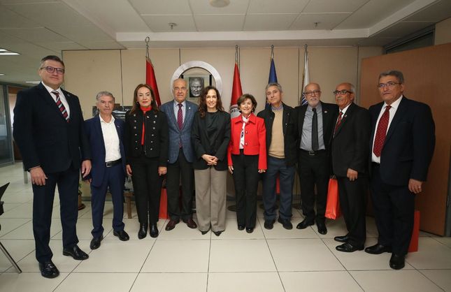 Karşıyaka’da Muhtarlar Günü buluşması: Başkan Ünsal muhtarları ağırladı