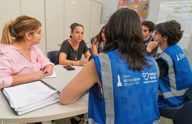 İzmir’de Sağlık Gönüllüleri Projesi büyüyor: Yeni dönem başvuruları sürüyor