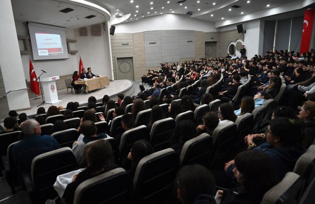 Bornova’da gençlere afet ve iklim bilinci eğitimi