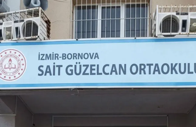 İzmir’de okul önündeki sendikal ziyarete müdahale: Müdür yardımcısı gözaltında