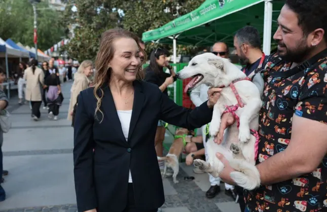 Konak’ta Patilerin Festivali’nde 13 can dost yuvasına kavuştu