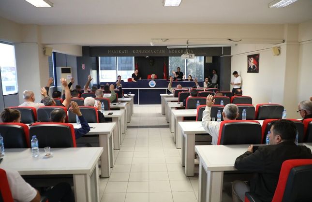 Menderes Belediyesi’nin 2027 bütçesi 3 milyar 350 milyon TL oldu