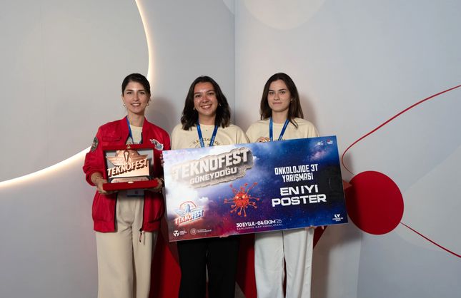 İEÜ öğrencilerinin kanser araştırmasına TEKNOFEST ödülü!