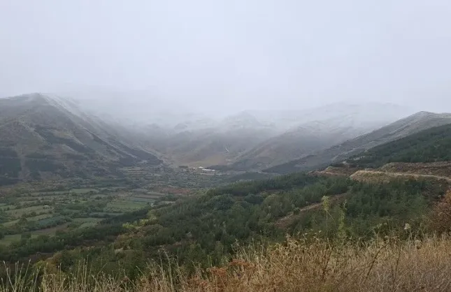 İzmir’in zirveleri beyaza büründü