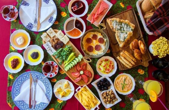 Pazar gününden önce okuyun: İzmir’in en iyi kahvaltı mekânları