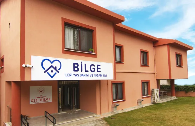 Bornova’da ileri yaştaki bireyler için sıcak ve güvenli yaşam alanı