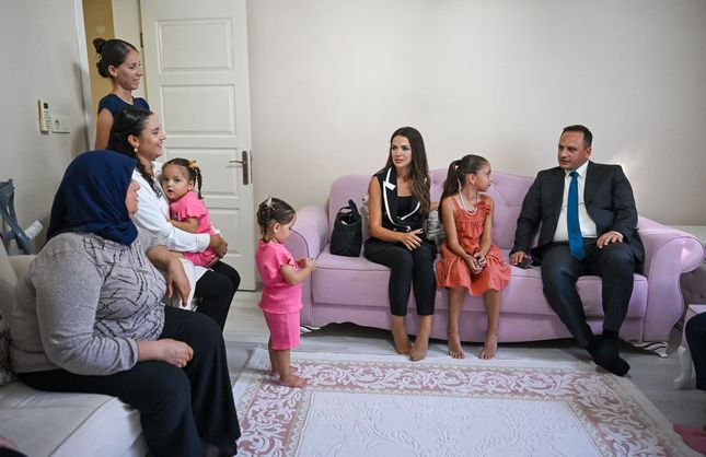 Eşki Doğanlar’da vatandaşın evine konuk oldu