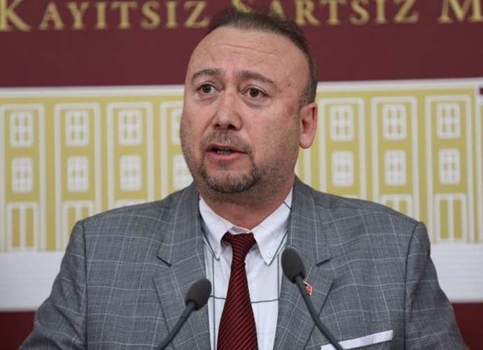 CHP’den Yalım kararı: Uşak Belediye Başkanı’nın üyeliği askıya alındı