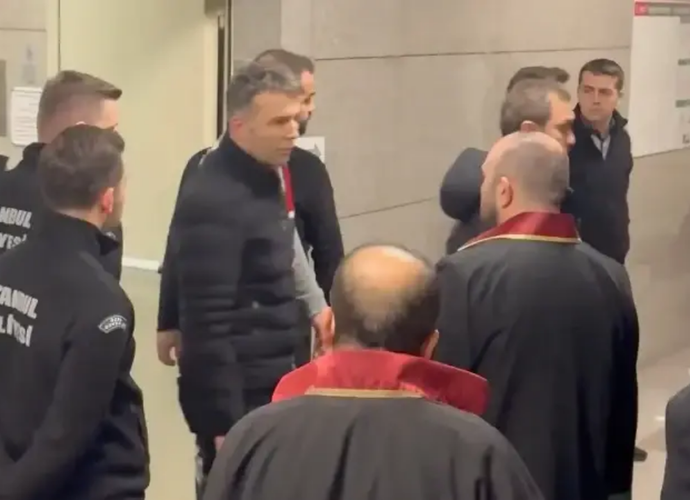 Mehmet Akif Ersoy’a tahliye ve beraat vaadiyle para isteyen 4 şüpheli gözaltında