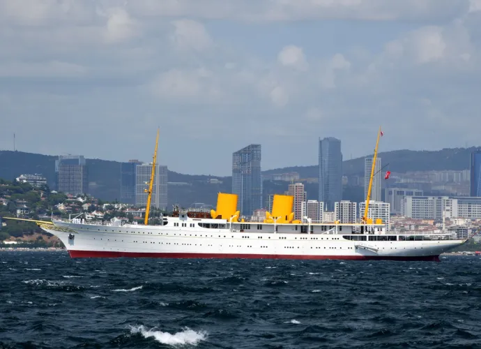 Atatürk’ün manevi mirası TCG Savarona, TEKNOFEST Mavi Vatan’da ziyaretçilerini ağırlıyor
