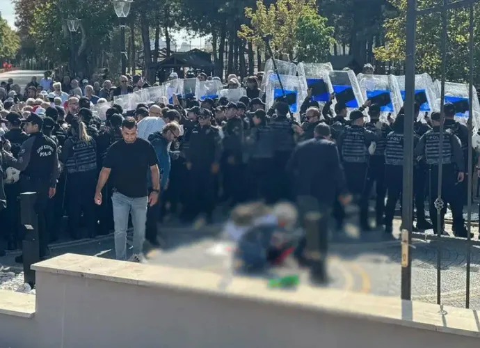 Emekli polis Ali Şekeroğlu'nun ölümü sonrası CHP'den ekonomi politikaları eleştirisi