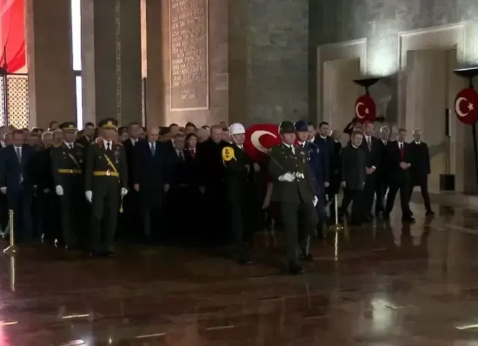 Cumhuriyet’in 103’üncü yılında Erdoğan başkanlığındaki devlet erkanı Anıtkabir'i ziyaret etti