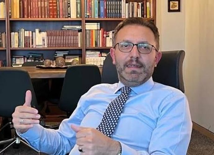 Eski AK Parti milletvekili Ertan Aydın fon soruşturmasında gözaltına alındı