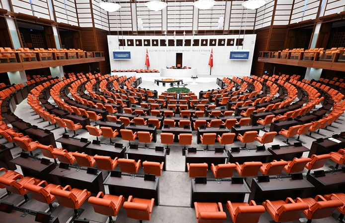 TBMM'de oda düzeni değişti: Yeni Parti ve CHP'nin çalışma alanları belirlendi