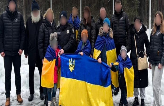 Zelenskiy: Rusya’nın kontrolündeki bölgelerden 2 bin Ukraynalı çocuk geri getirildi