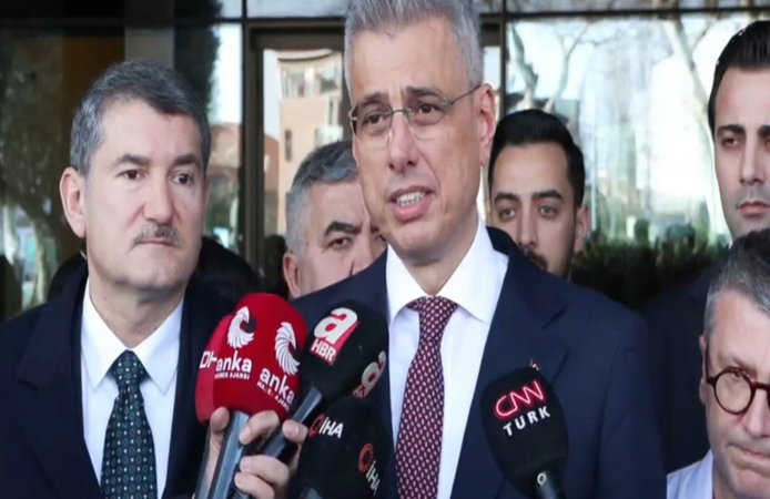 Sağlık Bakanı Memişoğlu: "Maalesef İlber Ortaylı Hocamızı kaybettik, Türkiye'nin çok büyük bir değerini kaybettik"