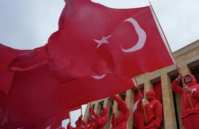 Süper Lig kulüplerinden 23 Nisan’a özel kutlama mesajları