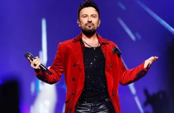 Tarkan'dan milli takım marşı açıklaması: Sürpriz olabilir