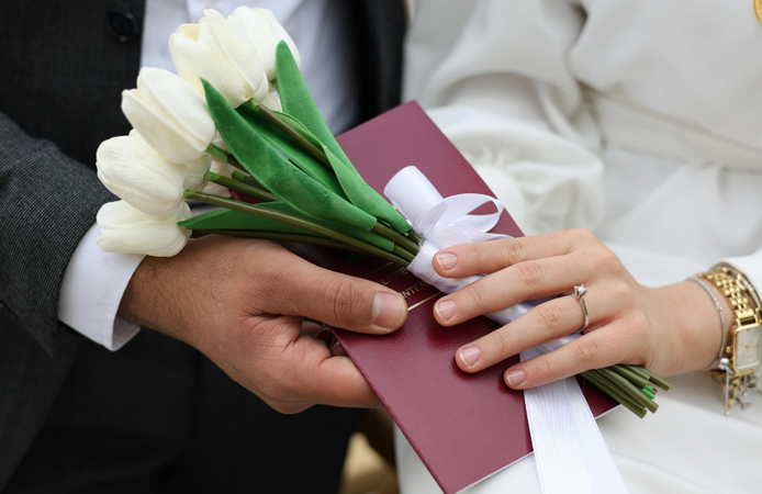Nikah masasına gitmeden noter masasında buluşuyorlar: Evlilik sözleşmesinde rekor artış
