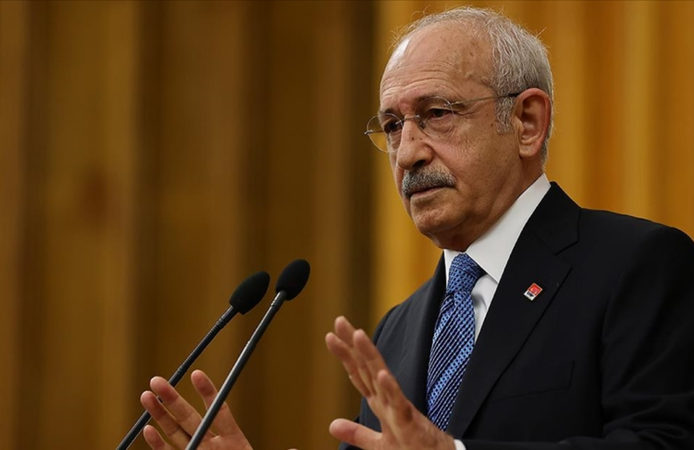 Kılıçdaroğlu’na ünlü isimlerden şarkı yasağı!