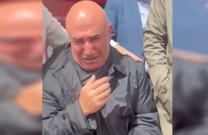 Mahmut Tanal gözyaşlarını tutamadı: AK Parti’yi yine kurtardın Kemal Bey