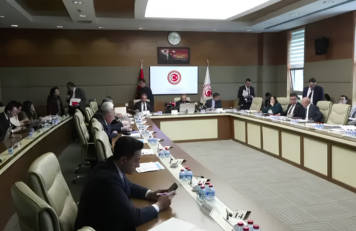 TBMM komisyonu okul saldırılarını mercek altına aldı: Dijital mecra, aile ve okul ortamı inceleniyor