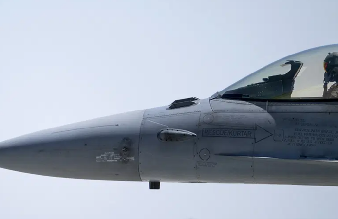 Letonya hava sahasına İHA girdi: Türk F-16’ları müdahale etti