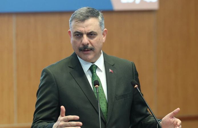 Bakan Çiftçi, hayvanseverleri barınaklardan hayvan sahiplenmeye davet etti