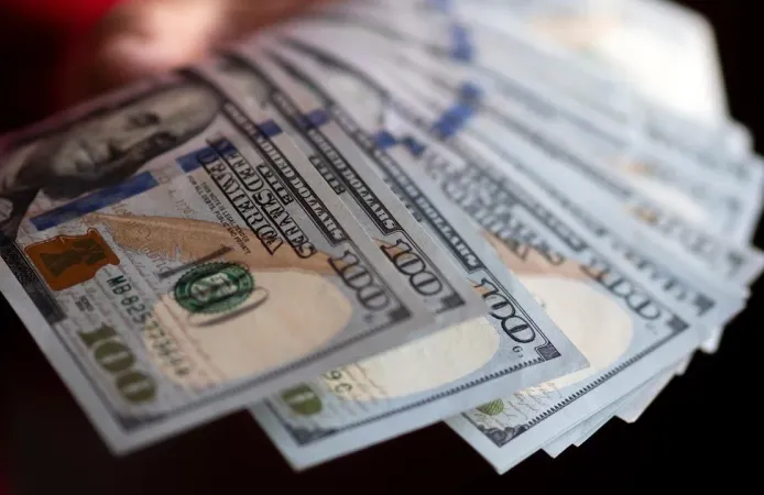 Dolar ve euro ne kadar oldu? 25 Ekim 2026 güncel döviz fiyatları
