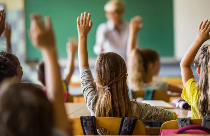 İlkokullarda 2+2 dönemi mi başlıyor? Bakan Tekin'den açıklama geldi