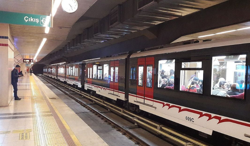 21 Ekim 2024 İzmir Metro saatleri