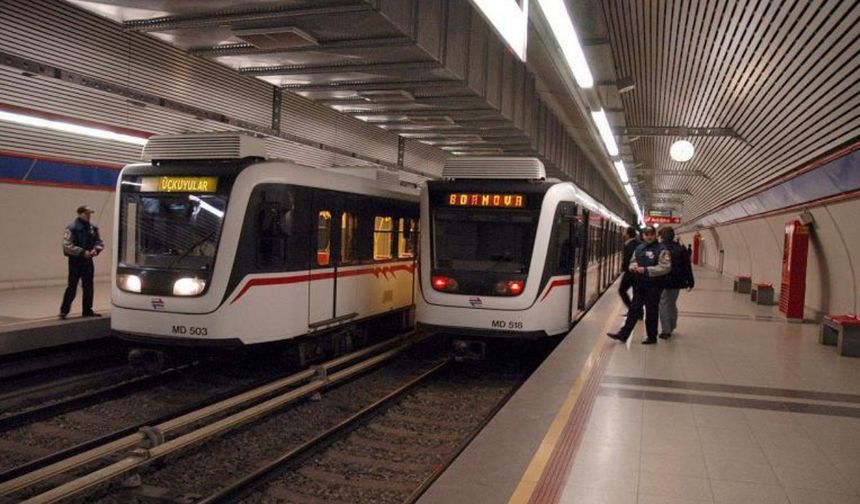 İzmir metro sefer saatleri