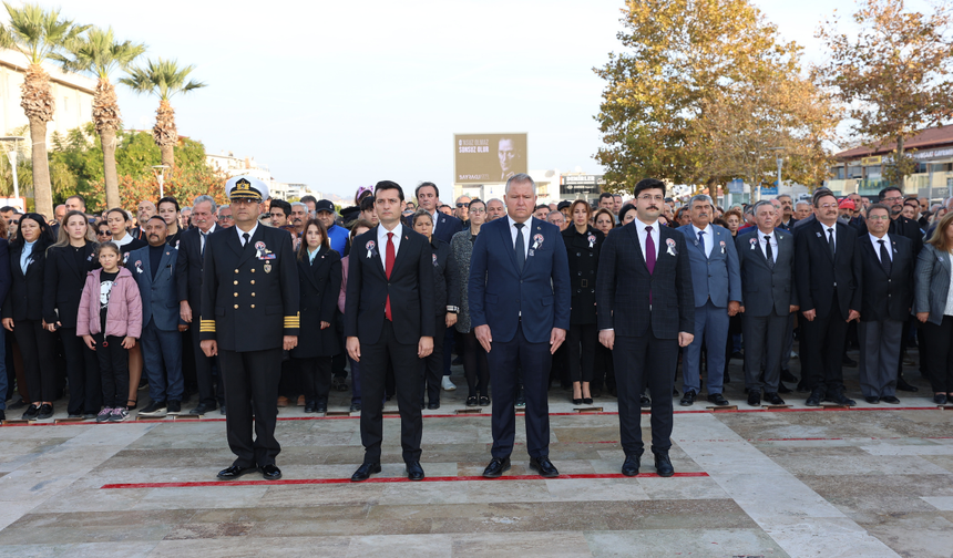 İzmir Urla’da saygı ve özlemle Atatürk’e vefa!